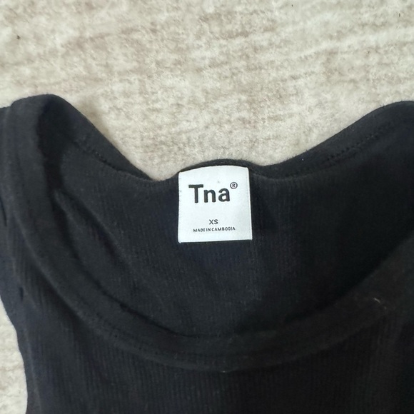 Aritzia tna black tank top size xs - Picture 2 of 2
